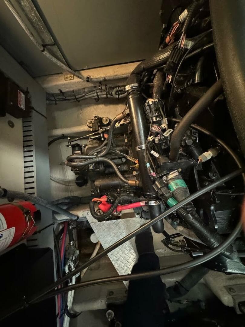 2004 Sea Ray 380 Sundancer — photo 57