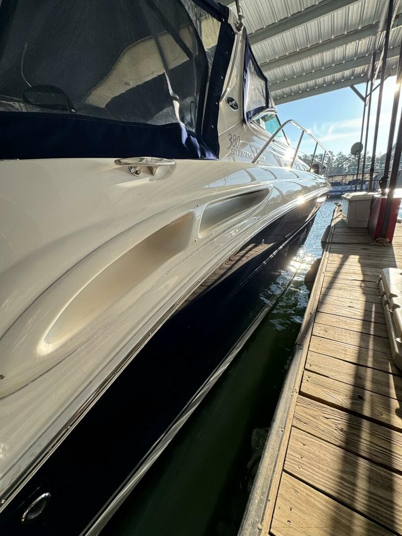 2004 Sea Ray 380 Sundancer — photo 15