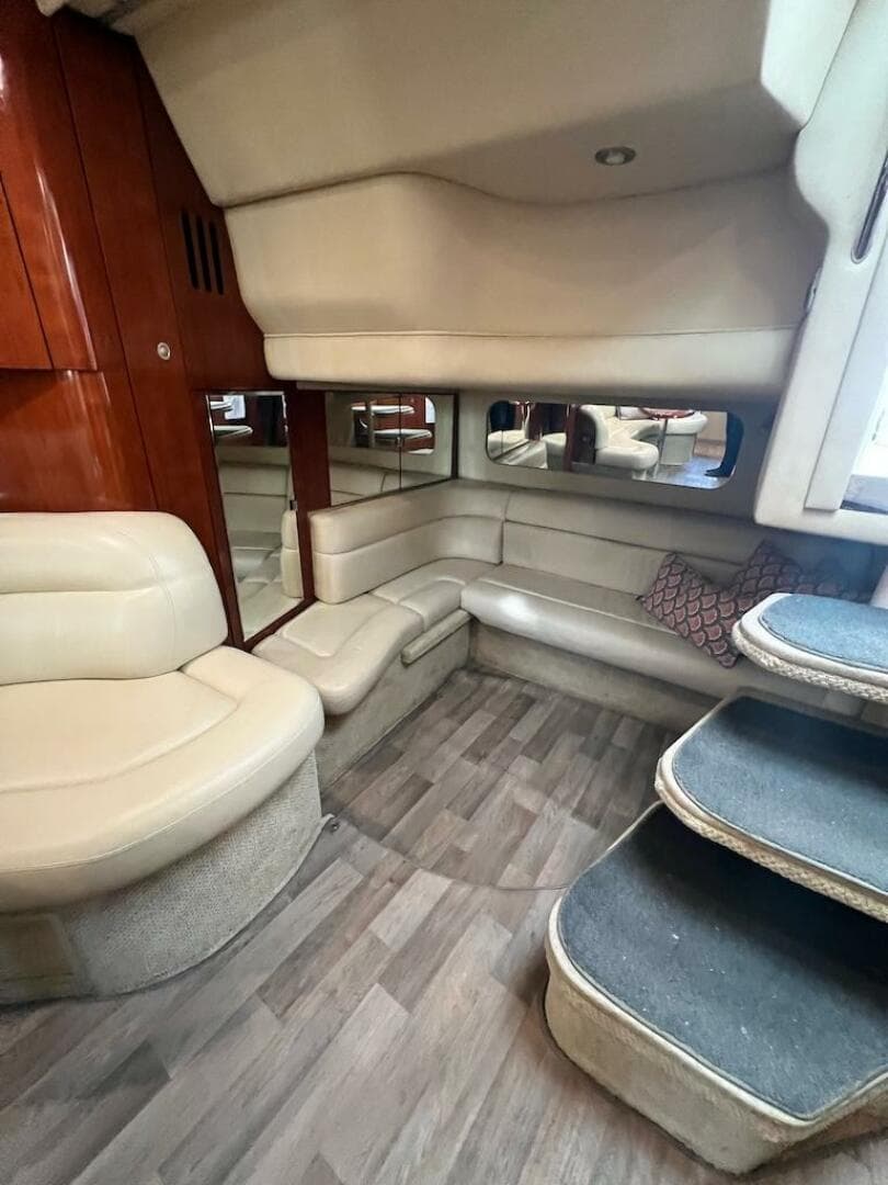 2004 Sea Ray 380 Sundancer — photo 48