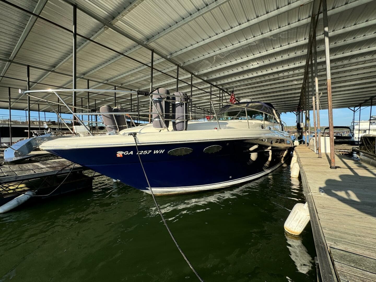 2004 Sea Ray 380 Sundancer — photo 2