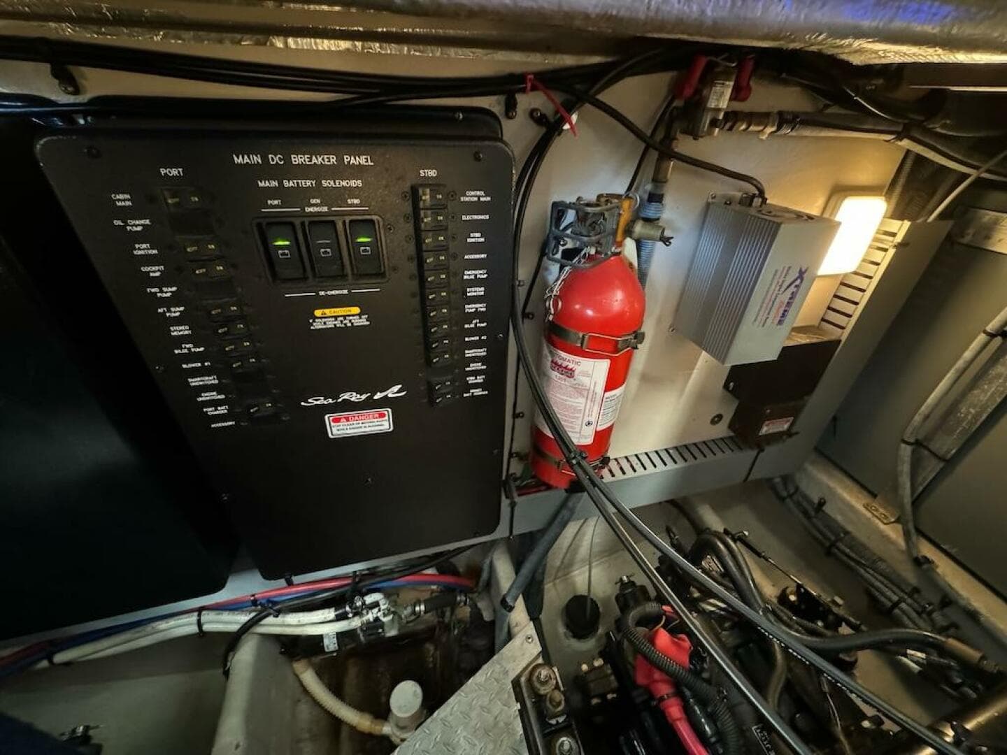 2004 Sea Ray 380 Sundancer — photo 56