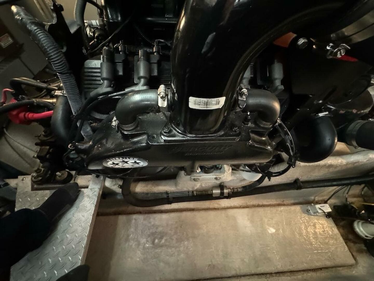 2004 Sea Ray 380 Sundancer — photo 67