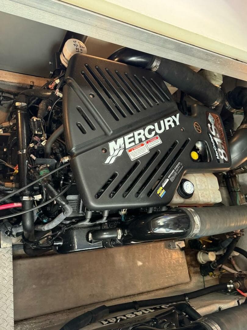 2004 Sea Ray 380 Sundancer — photo 71