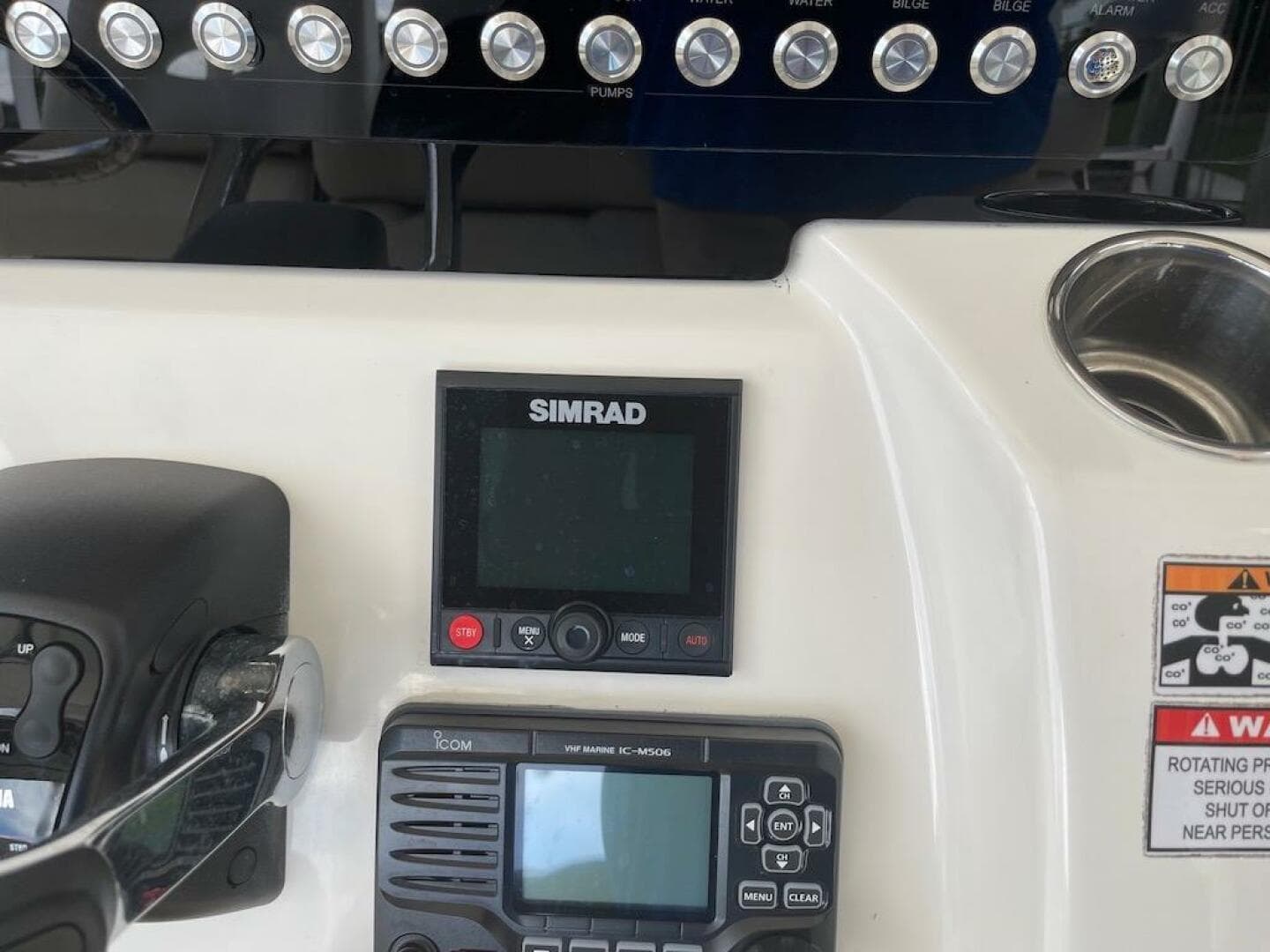 2015 Cobia 344 Center Console — photo 7