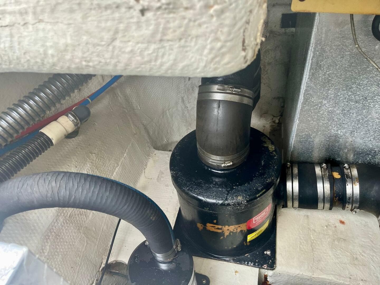 2003 Regal Commodore 3860 — photo 13