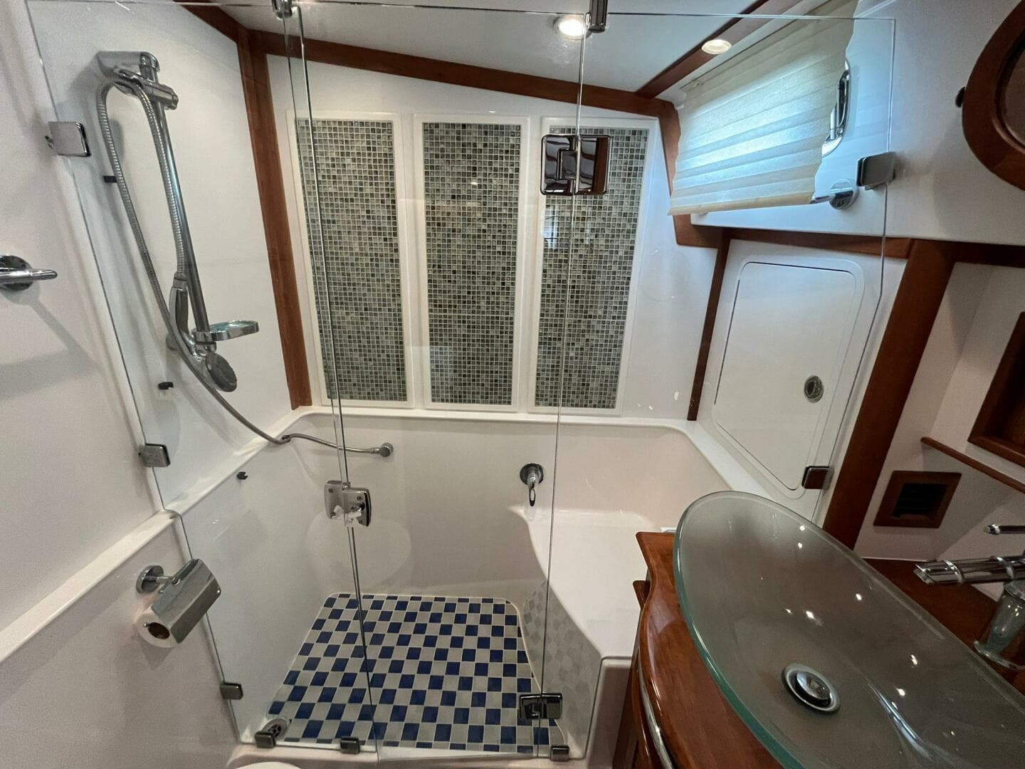 2013 Sabre 48 Salon Express — photo 52