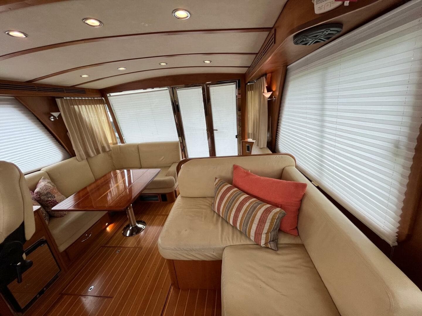 2013 Sabre 48 Salon Express — photo 22