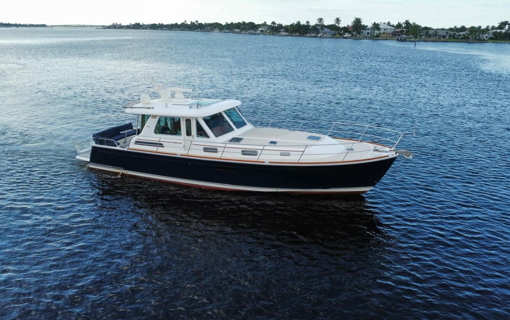 2013 Sabre 48 Salon Express — photo 2