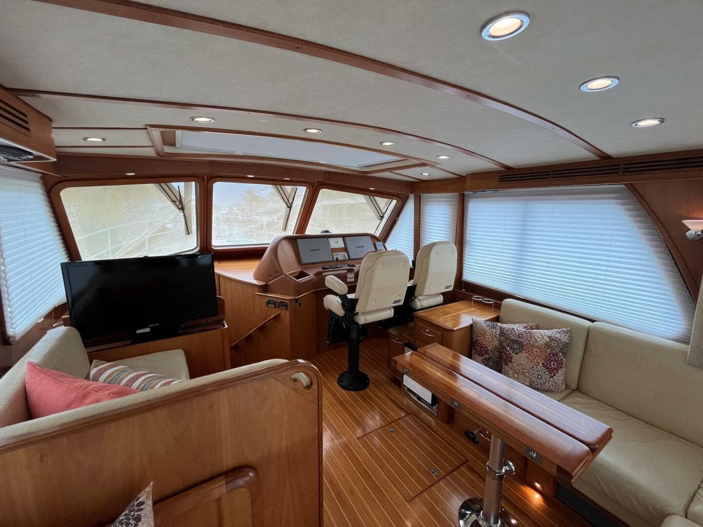 2013 Sabre 48 Salon Express — photo 29