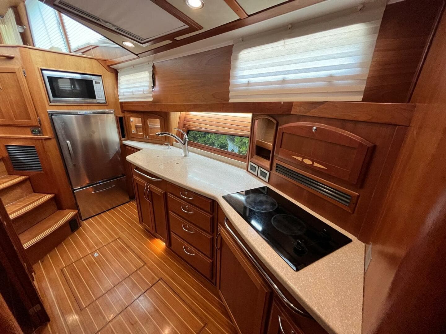 2013 Sabre 48 Salon Express — photo 18