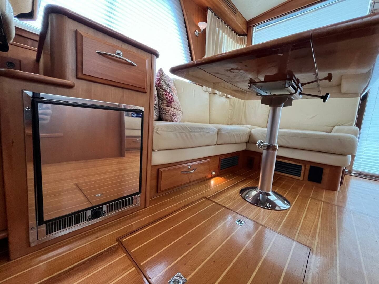 2013 Sabre 48 Salon Express — photo 46