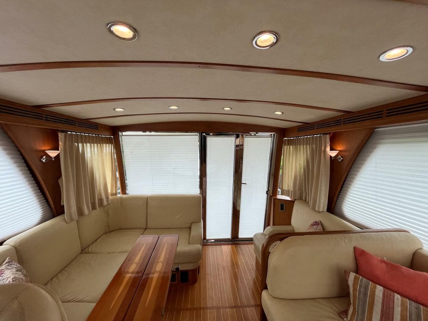 2013 Sabre 48 Salon Express — photo 27