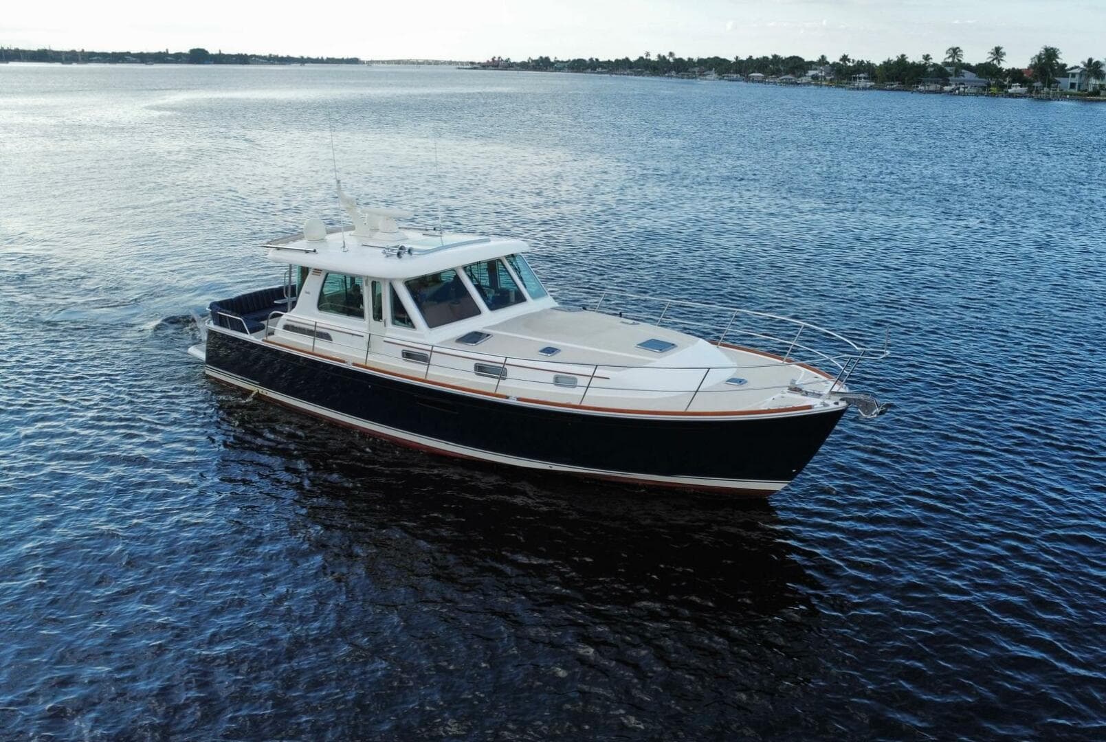 2013 Sabre 48 Salon Express — photo 5