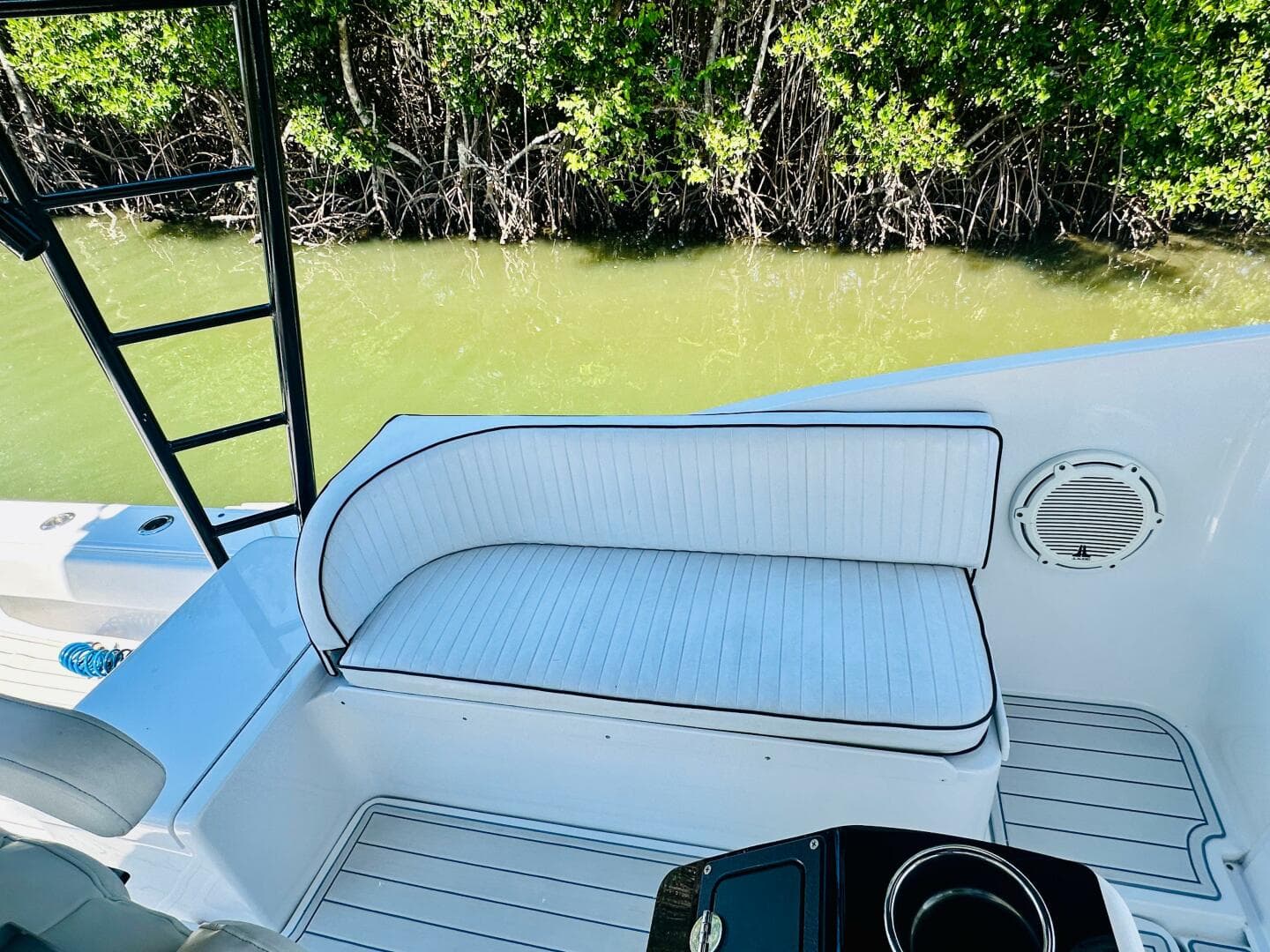 2000 Luhrs Tournament 320 Open — photo 13