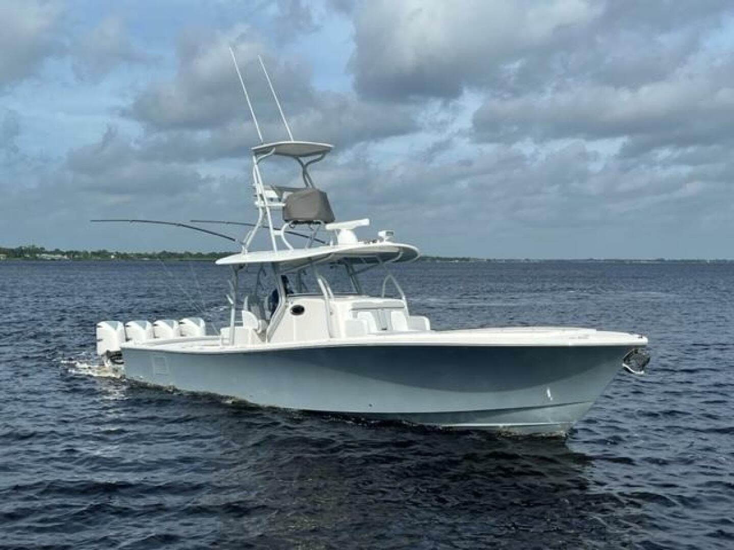 2018 Regulator 41 — photo 5