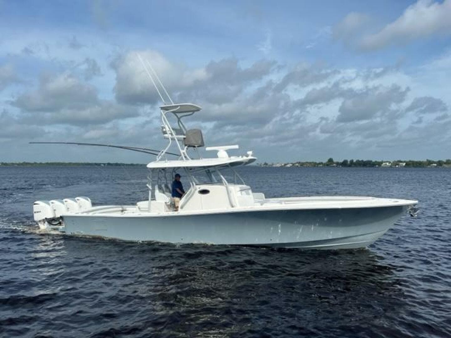 2018 Regulator 41 — photo 6