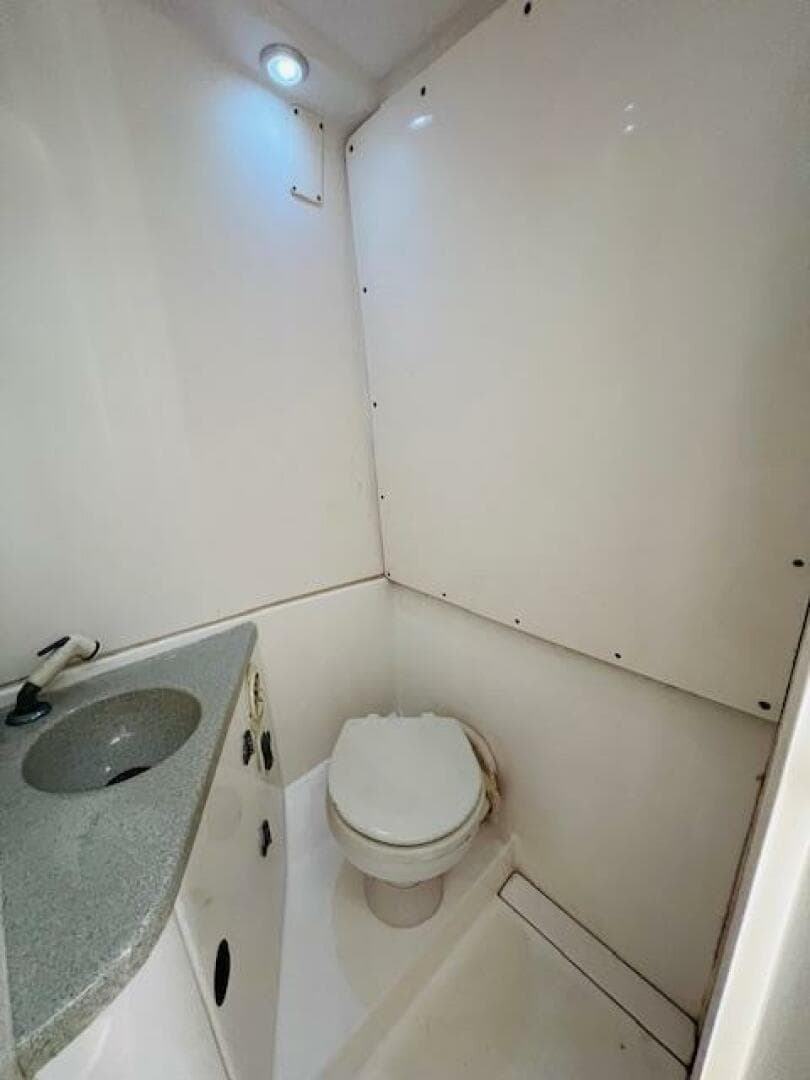 1999 Venture 34 Walkaround With Tower — photo 56