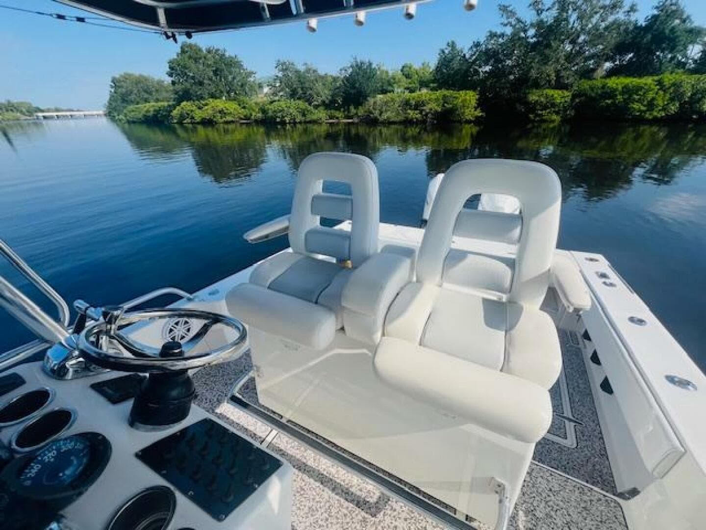 1999 Venture 34 Walkaround With Tower — photo 38