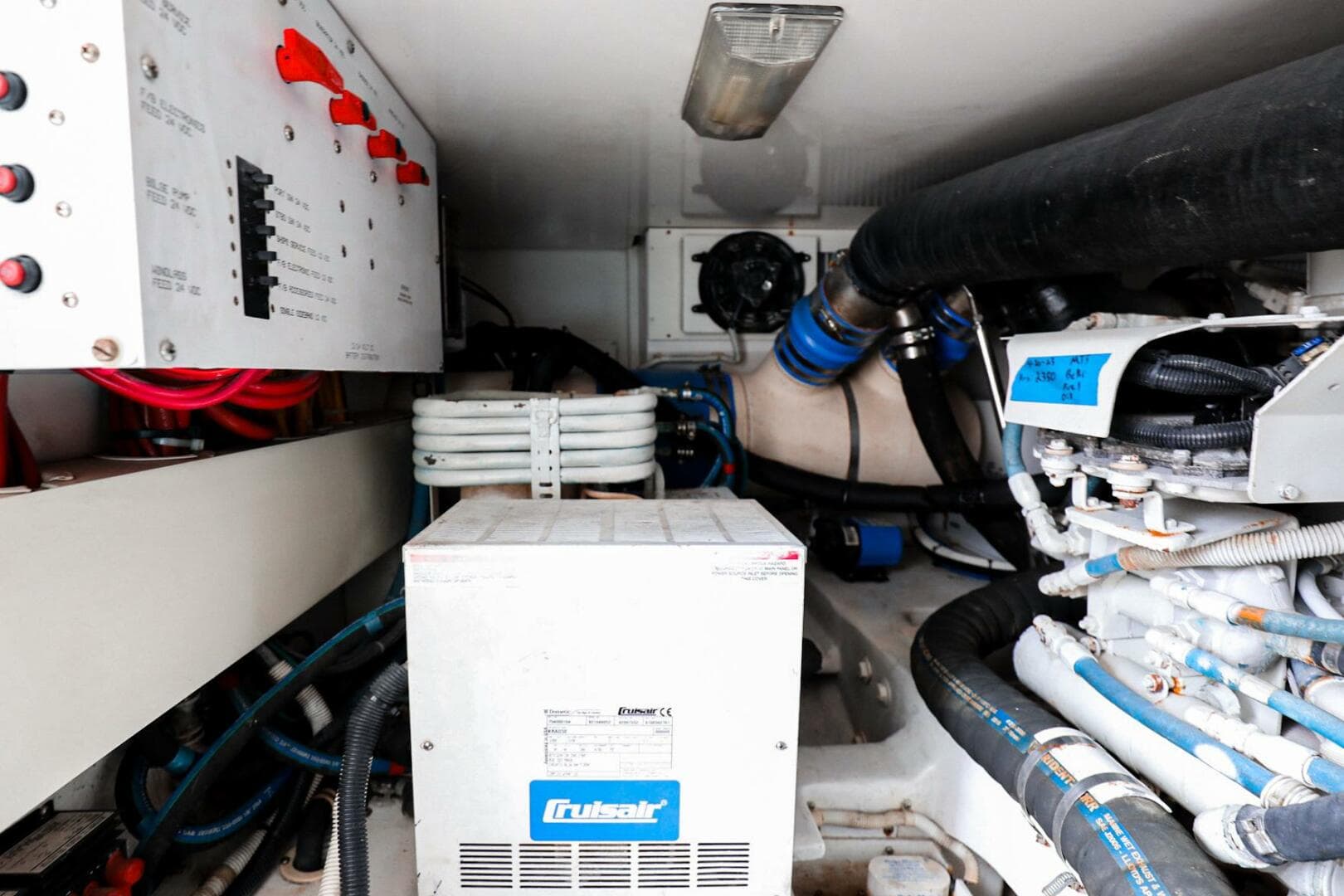 2005 Viking 48 Convertible — photo 50