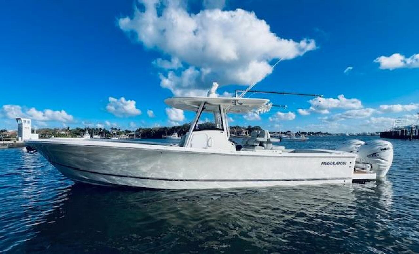 2021 Regulator 34 — photo 2