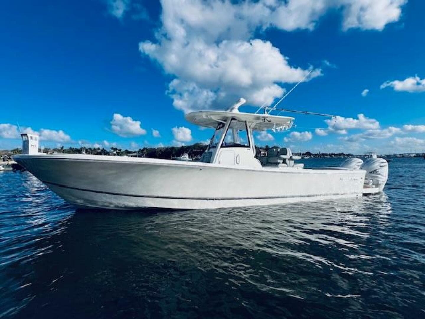 2021 Regulator 34 — photo 5