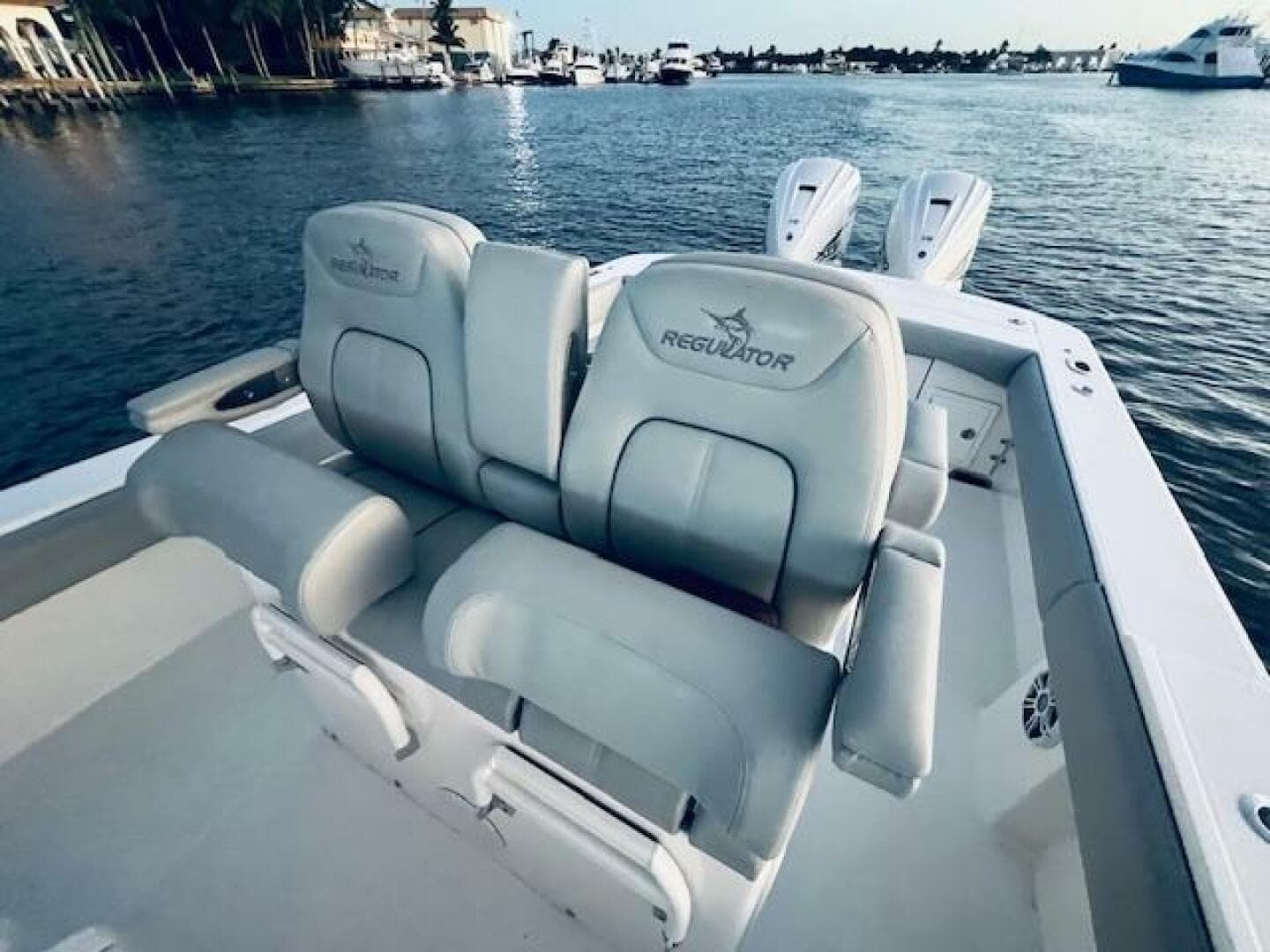 2021 Regulator 34 — photo 33