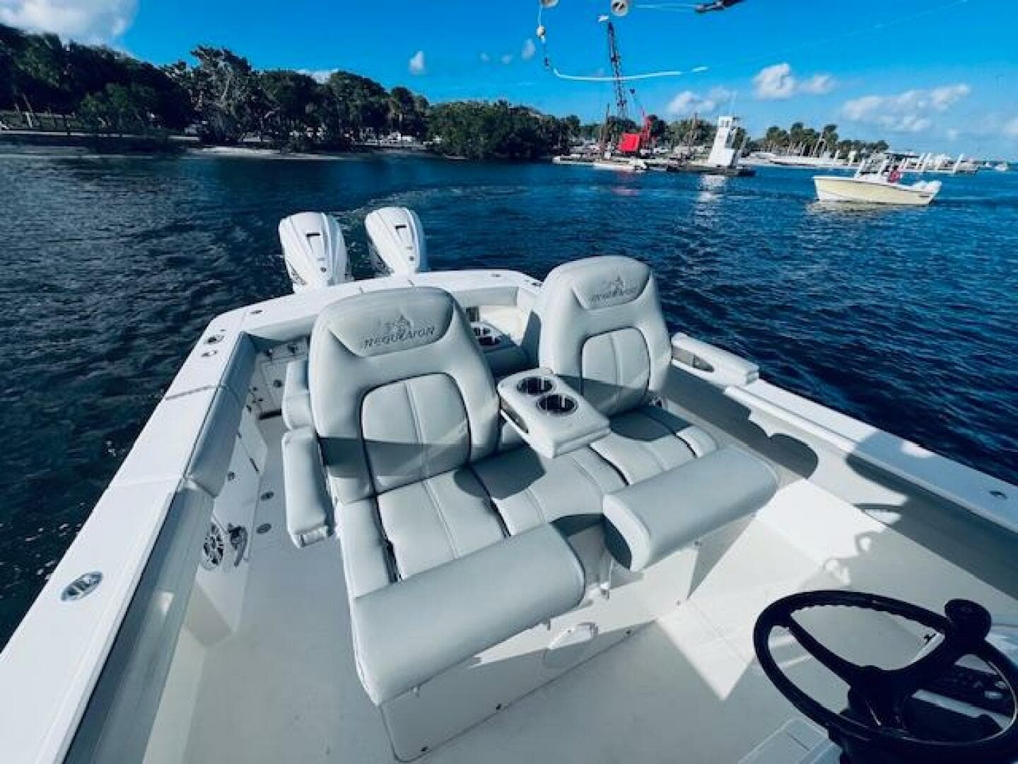 2021 Regulator 34 — photo 19