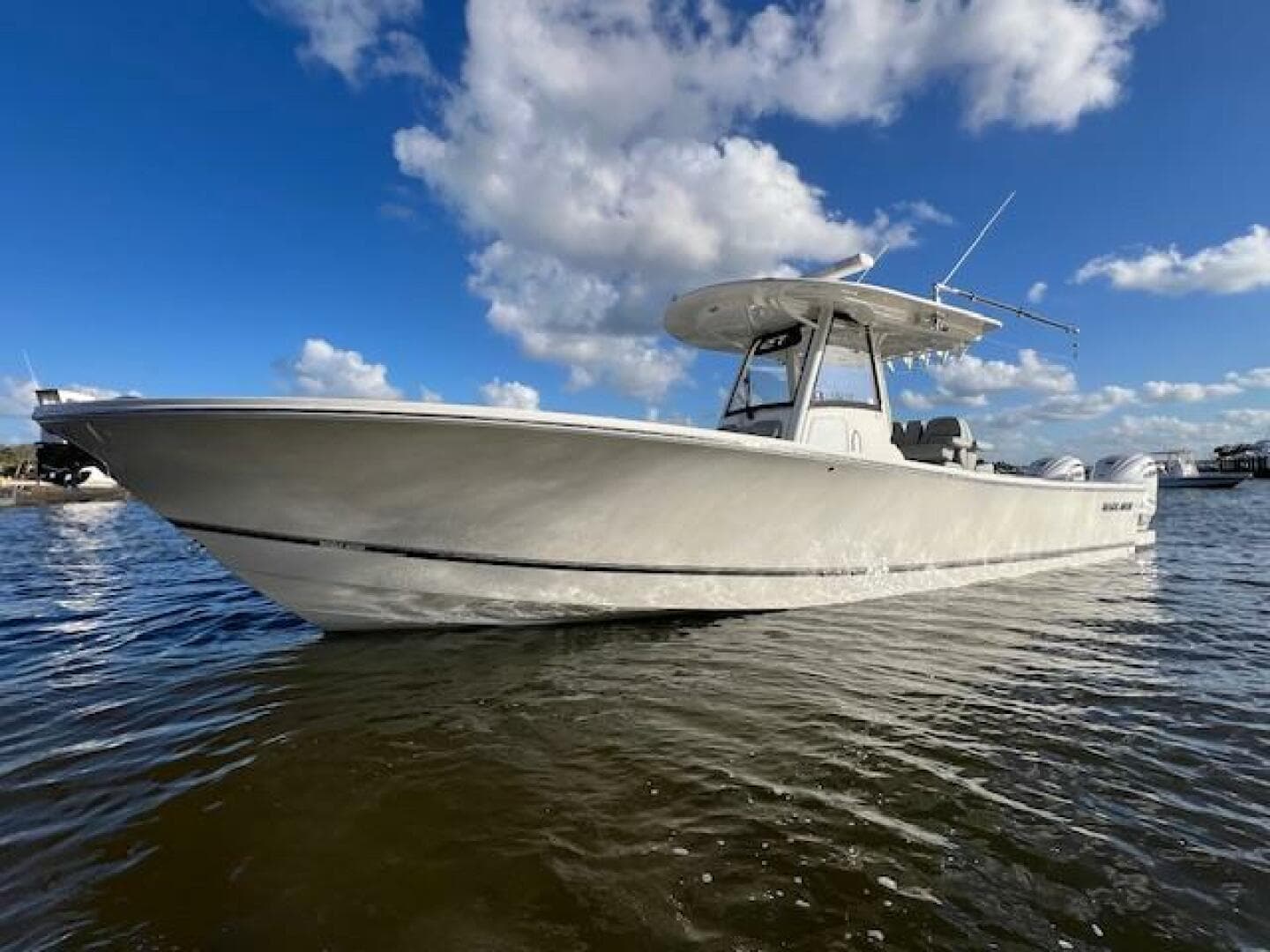 2021 Regulator 34 — photo 3