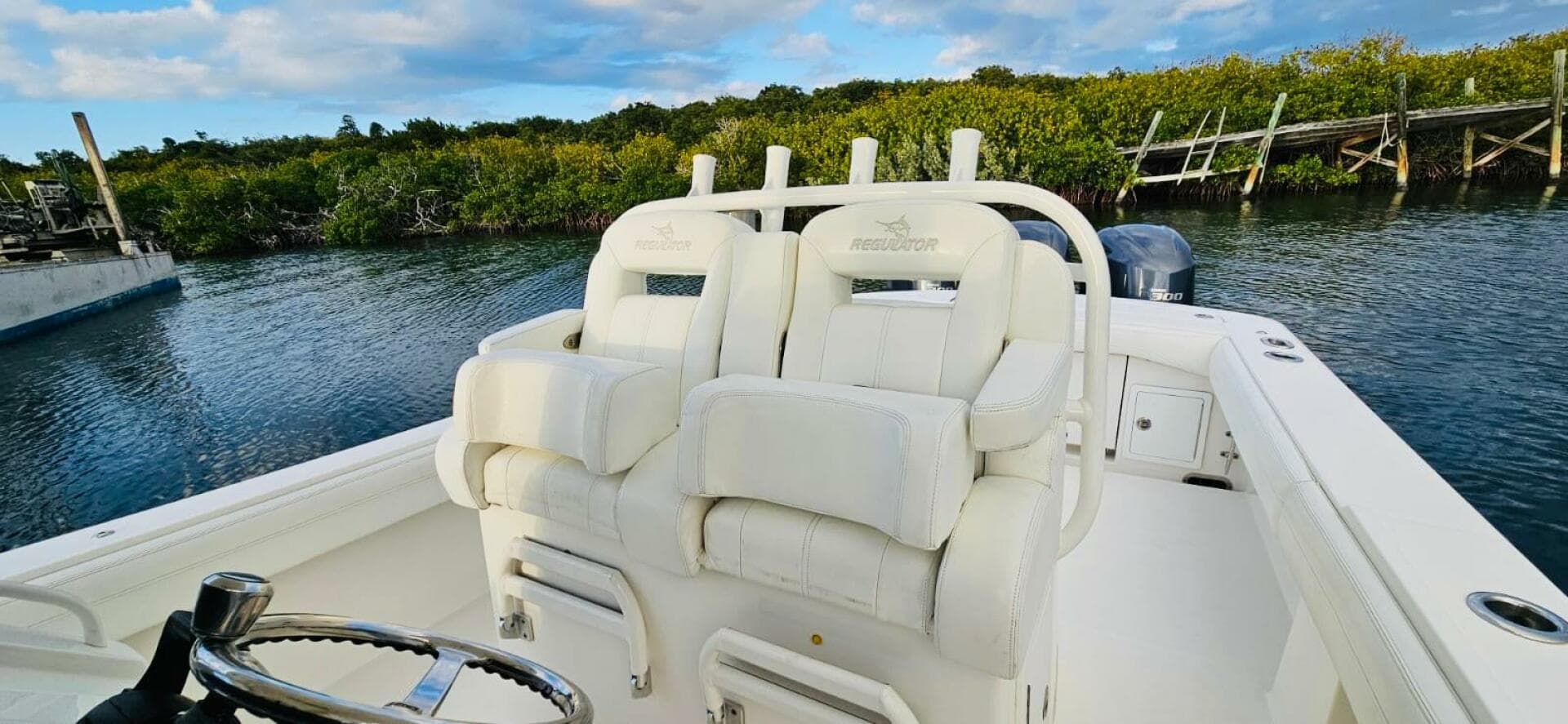 2021 Regulator 34 — photo 18