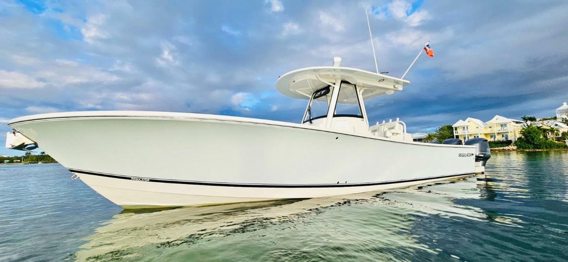 2021 Regulator 34 — photo 4