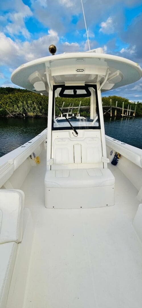 2021 Regulator 34 — photo 21