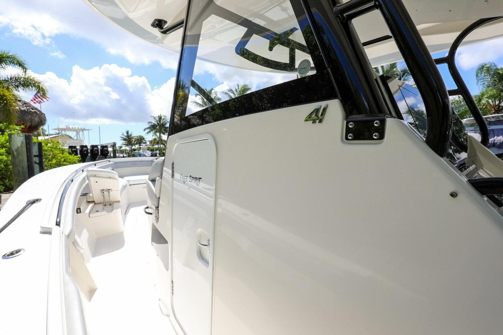 2020 Regulator 41 — photo 25