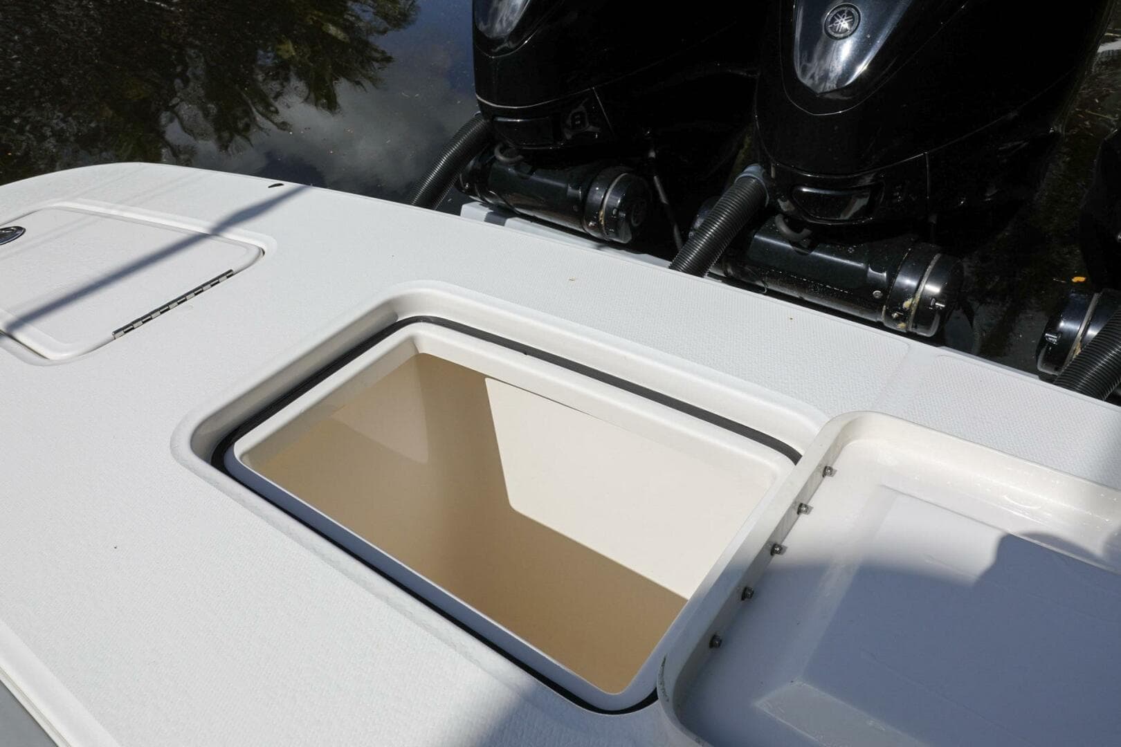 2020 Regulator 41 — photo 17