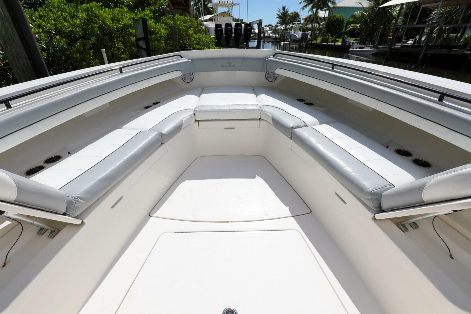 2020 Regulator 41 — photo 35