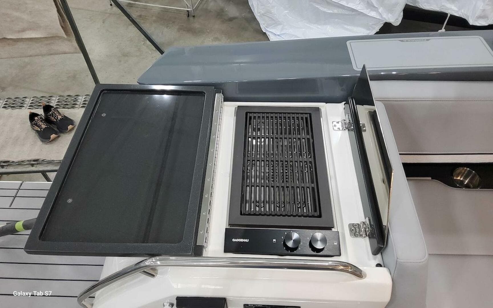 2024 Formula 430 Super Sport Crossover — photo 18