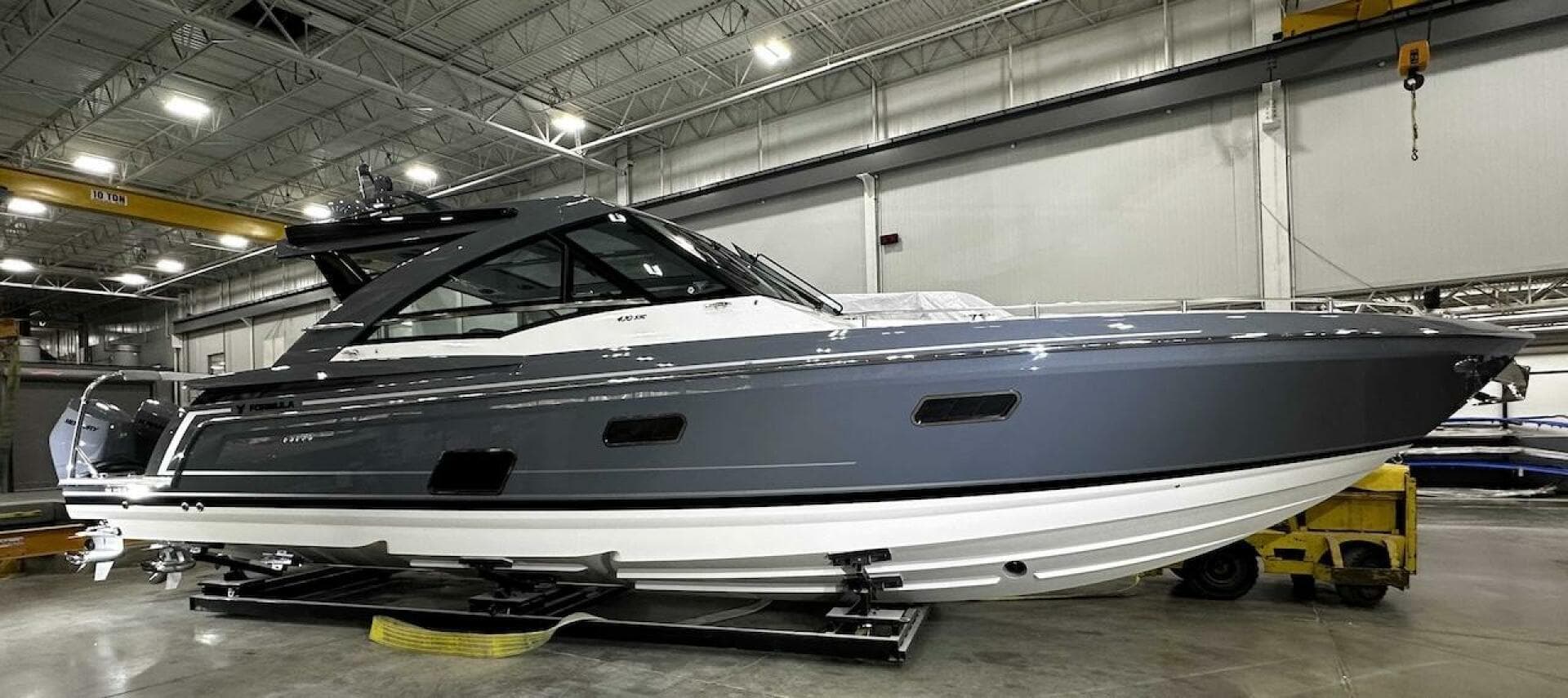 2024 Formula 430 Super Sport Crossover — photo 58