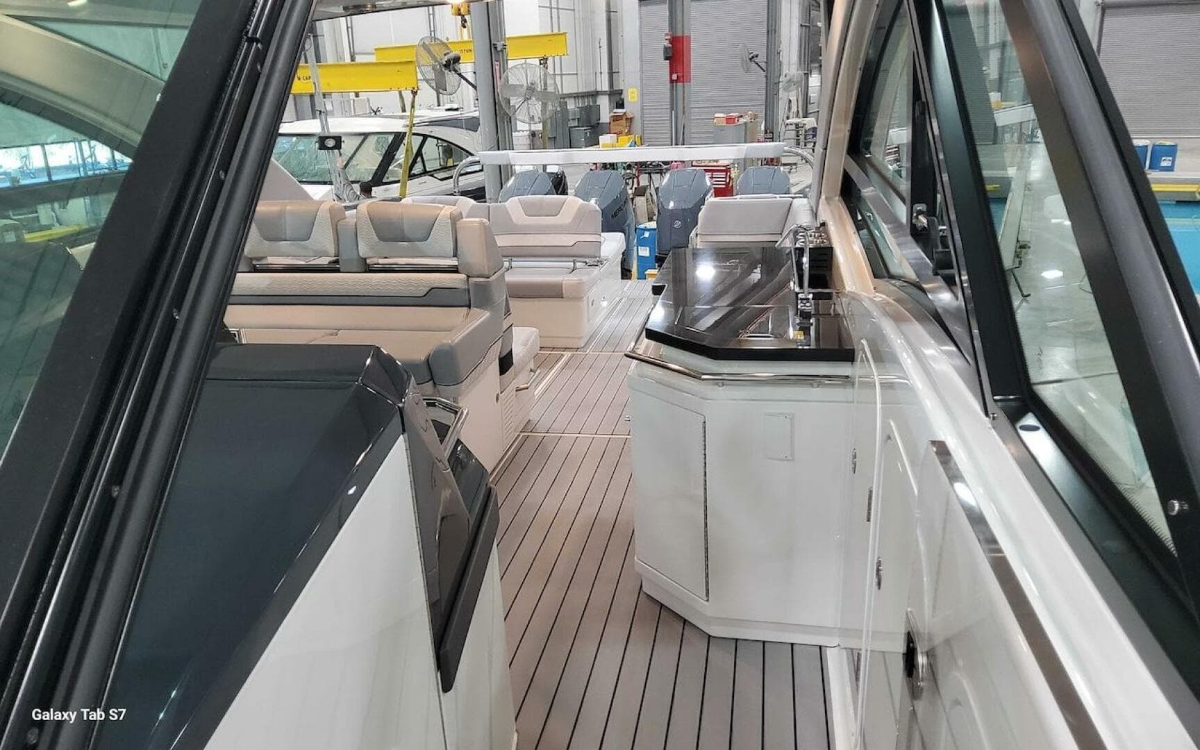 2024 Formula 430 Super Sport Crossover — photo 28