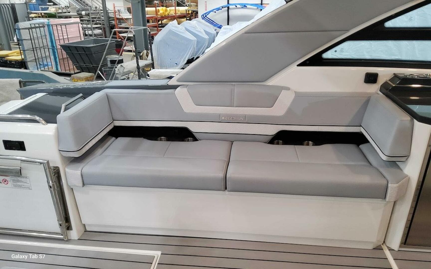 2024 Formula 430 Super Sport Crossover — photo 17