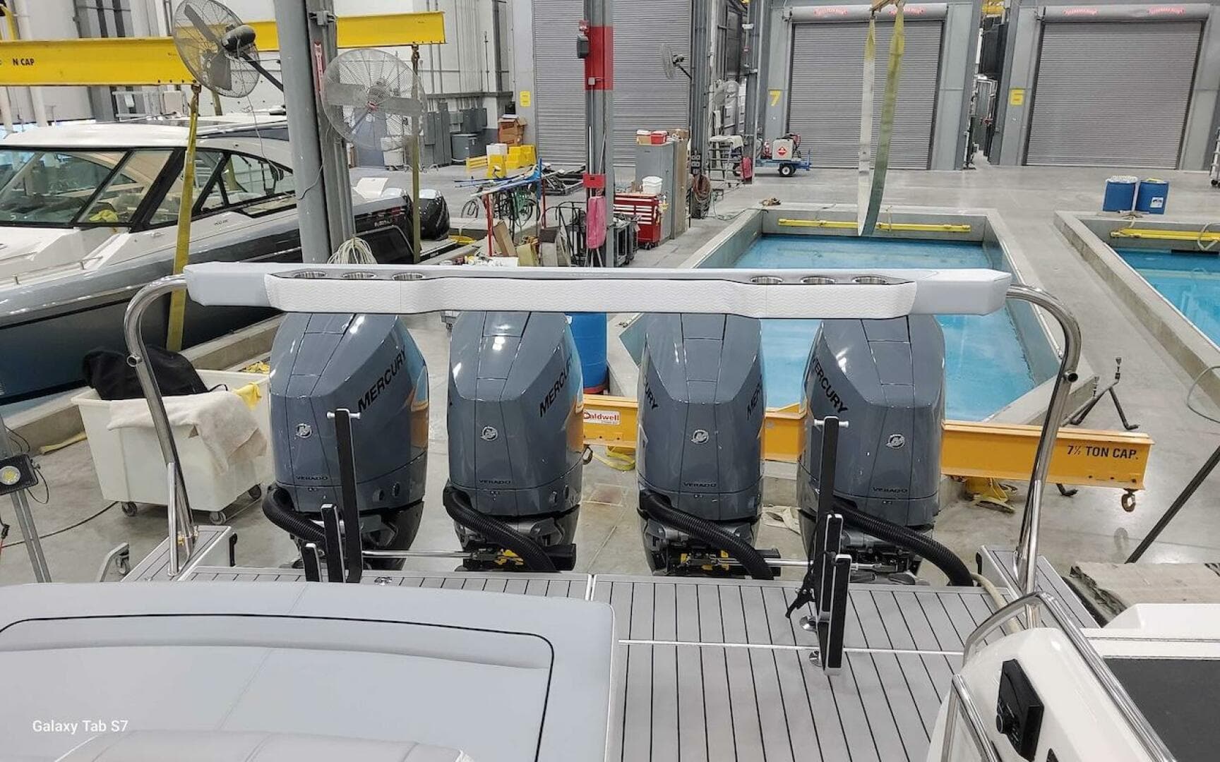 2024 Formula 430 Super Sport Crossover — photo 12