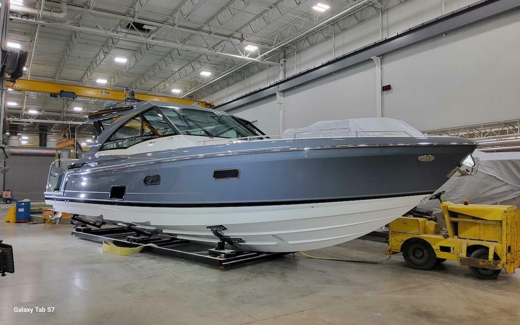 2024 Formula 430 Super Sport Crossover — photo 11