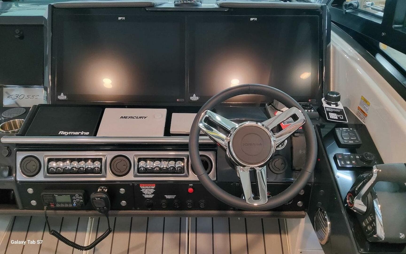 2024 Formula 430 Super Sport Crossover — photo 27