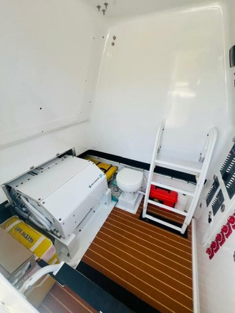 2015 Billfish 39 Custom CC — photo 96