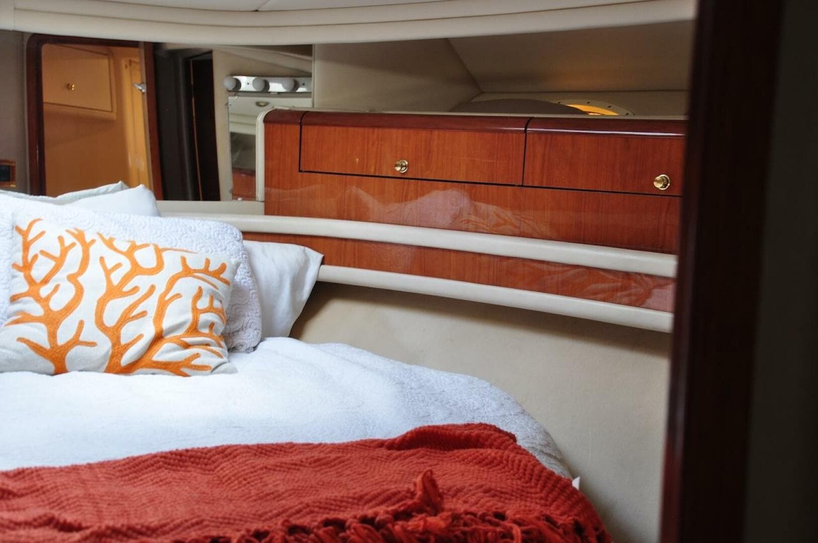 1998 Sea Ray 480 Sedan Bridge — photo 60