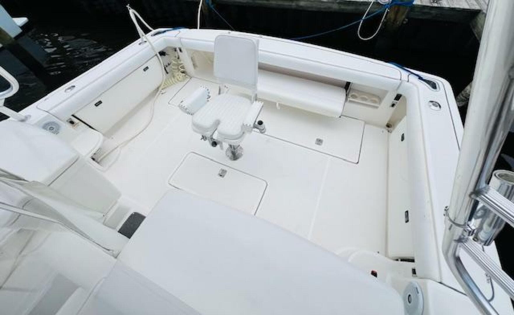 2003 Tiara Yachts 3800 Open — photo 37