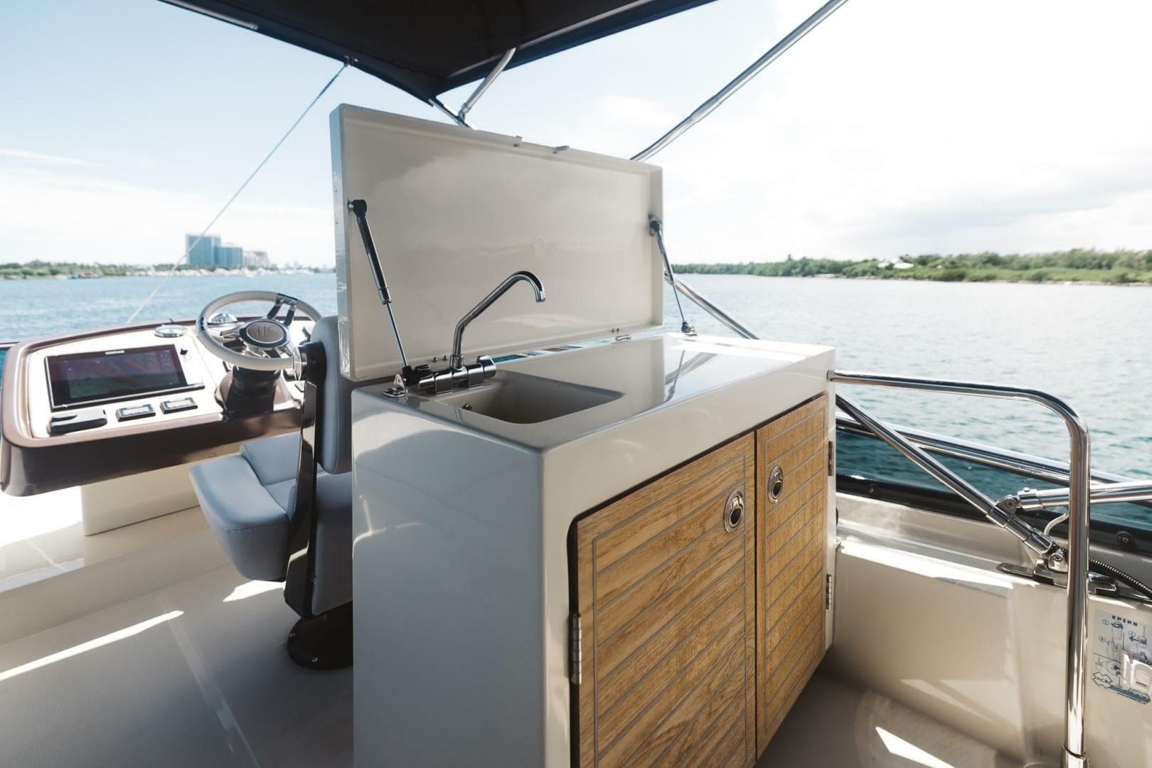 2015 Beneteau Monte Carlo 5 — photo 8