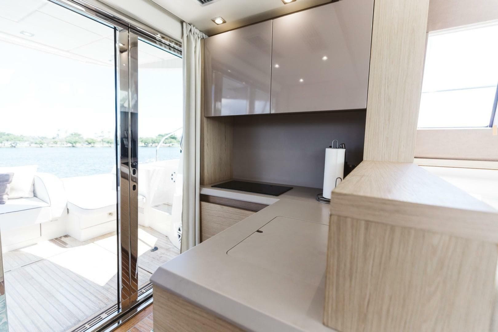 2015 Beneteau Monte Carlo 5 — photo 41
