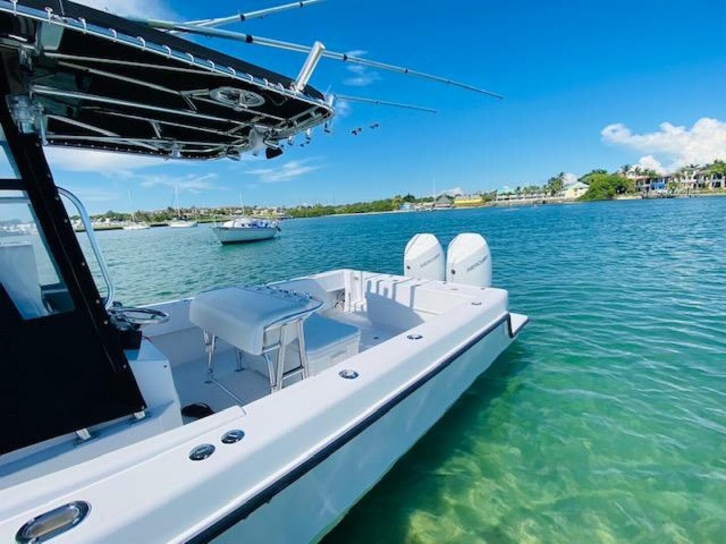 2004 Contender 31 Cuddy — photo 14