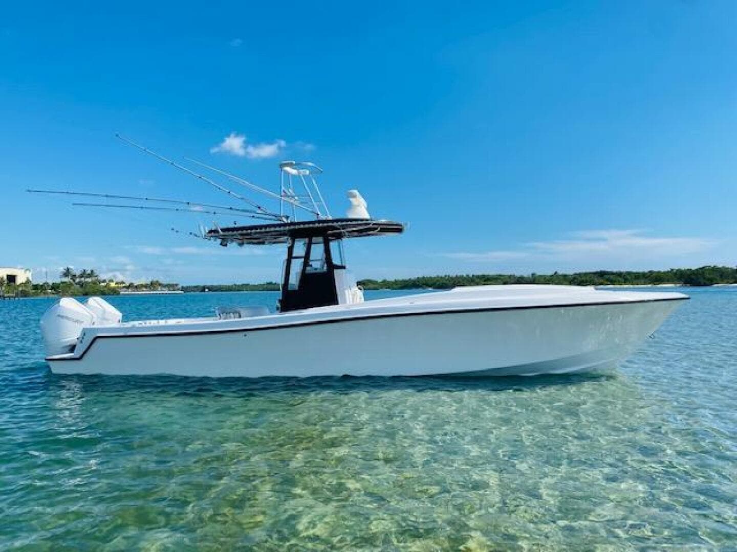 2004 Contender 31 Cuddy — photo 3