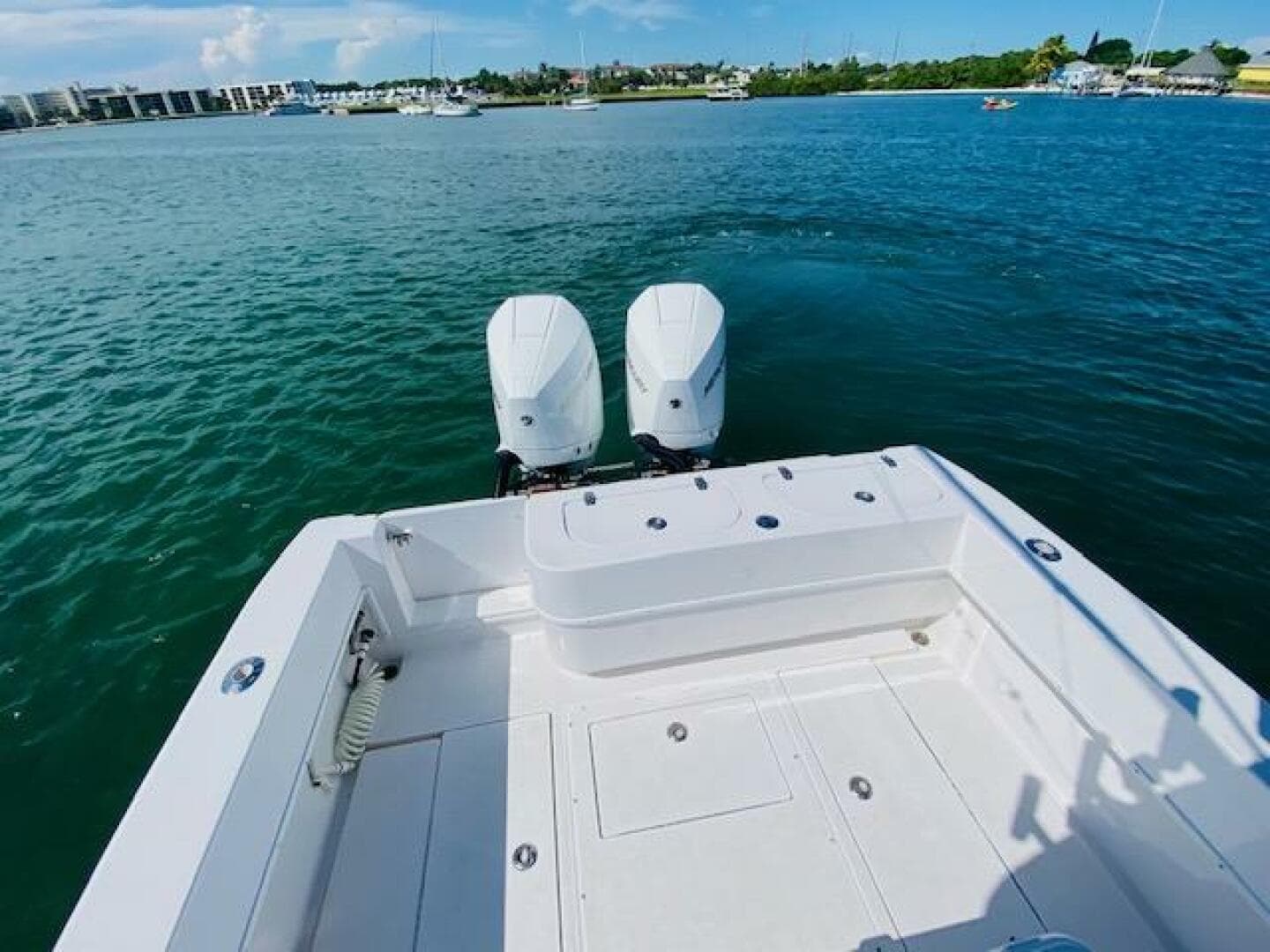 2004 Contender 31 Cuddy — photo 20