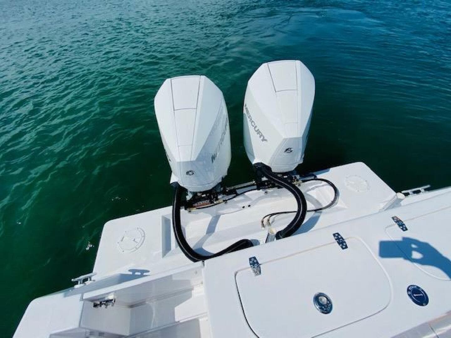 2004 Contender 31 Cuddy — photo 21